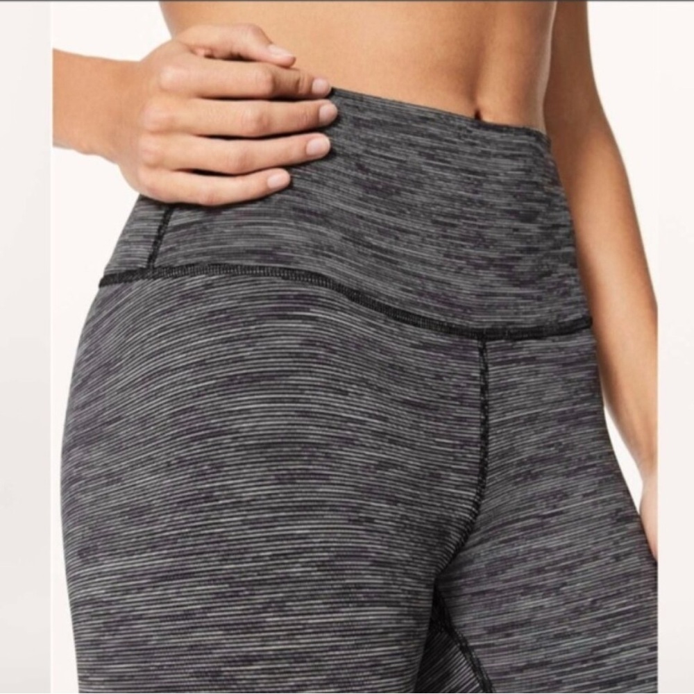 Lululemon Wunder Under Hi-Rise 1/2 Tight (Luxtreme 15”) Wee Are From Space Blk 6 - Picture 5 of 12